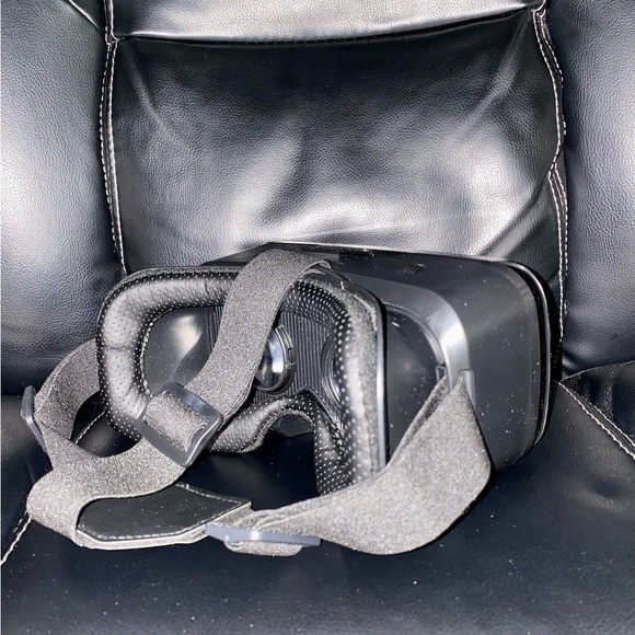 VR Shinecon 3D Virtual Reality Glasses - Picture 2 of 3